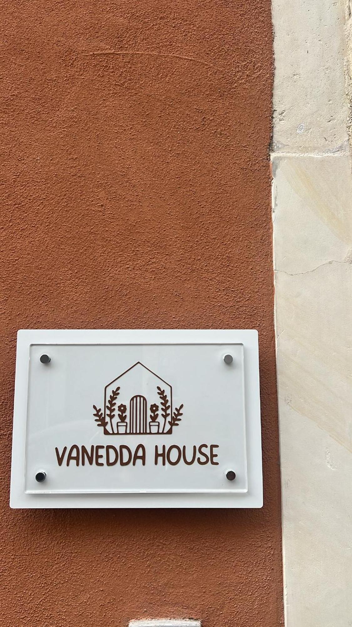 شقة Vanedda House كاتانيا المظهر الخارجي الصورة